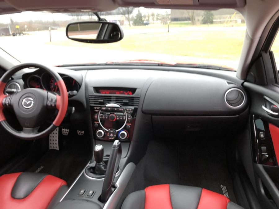 Торпедо Mazda RX-8 2005 года  (фото 111 из 197)